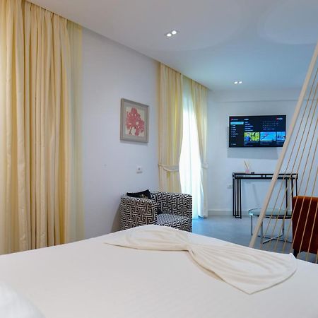 Blue Boutique Hotel Dhërmi Buitenkant foto