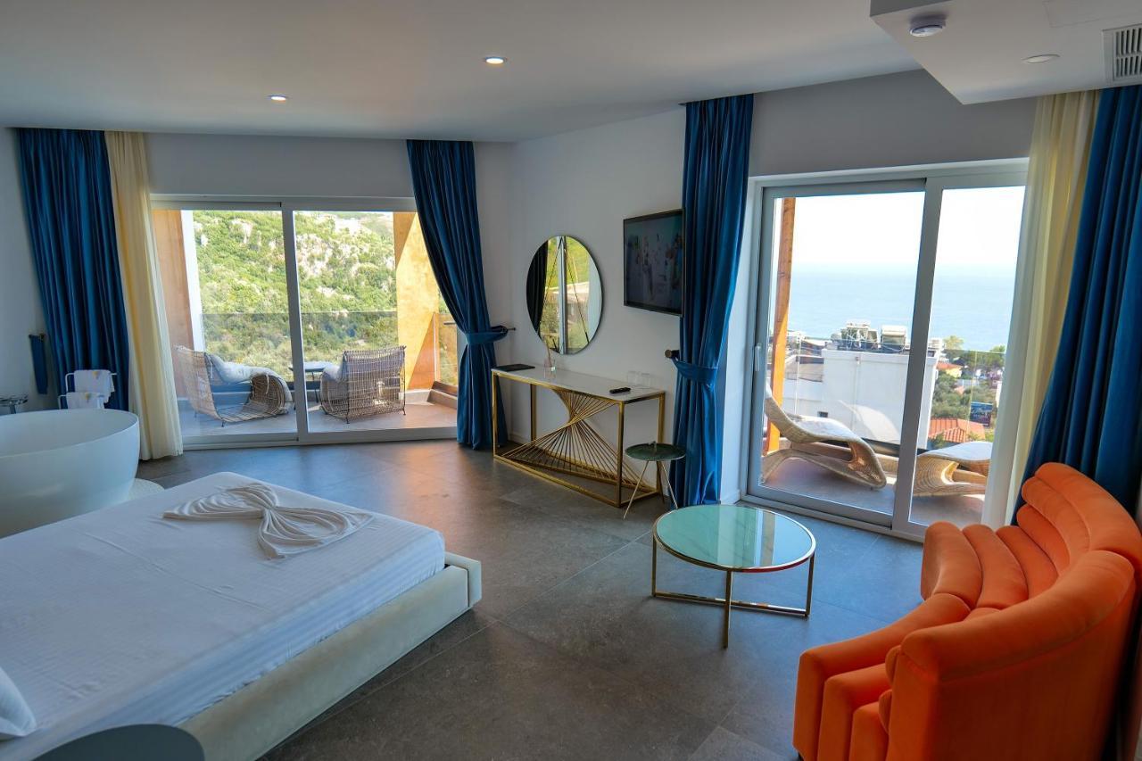 Blue Boutique Hotel Dhërmi Buitenkant foto