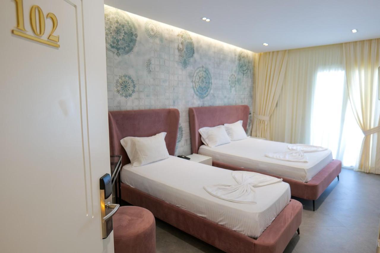 Blue Boutique Hotel Dhërmi Buitenkant foto